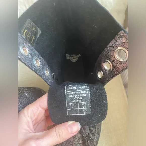 Dr. Martens Molly Platform Suede Speckled Irredescent Boot, Size 7 US L, 38 EU - Picture 12 of 14